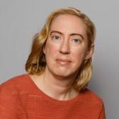 Headshot Gwen Verkuilen-Chevalier